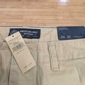 American Eagle Slim Straight Khaki 34x32